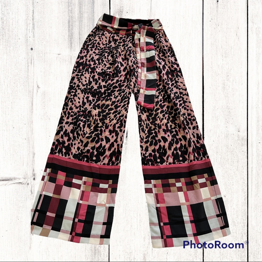 Wide legs, Size M